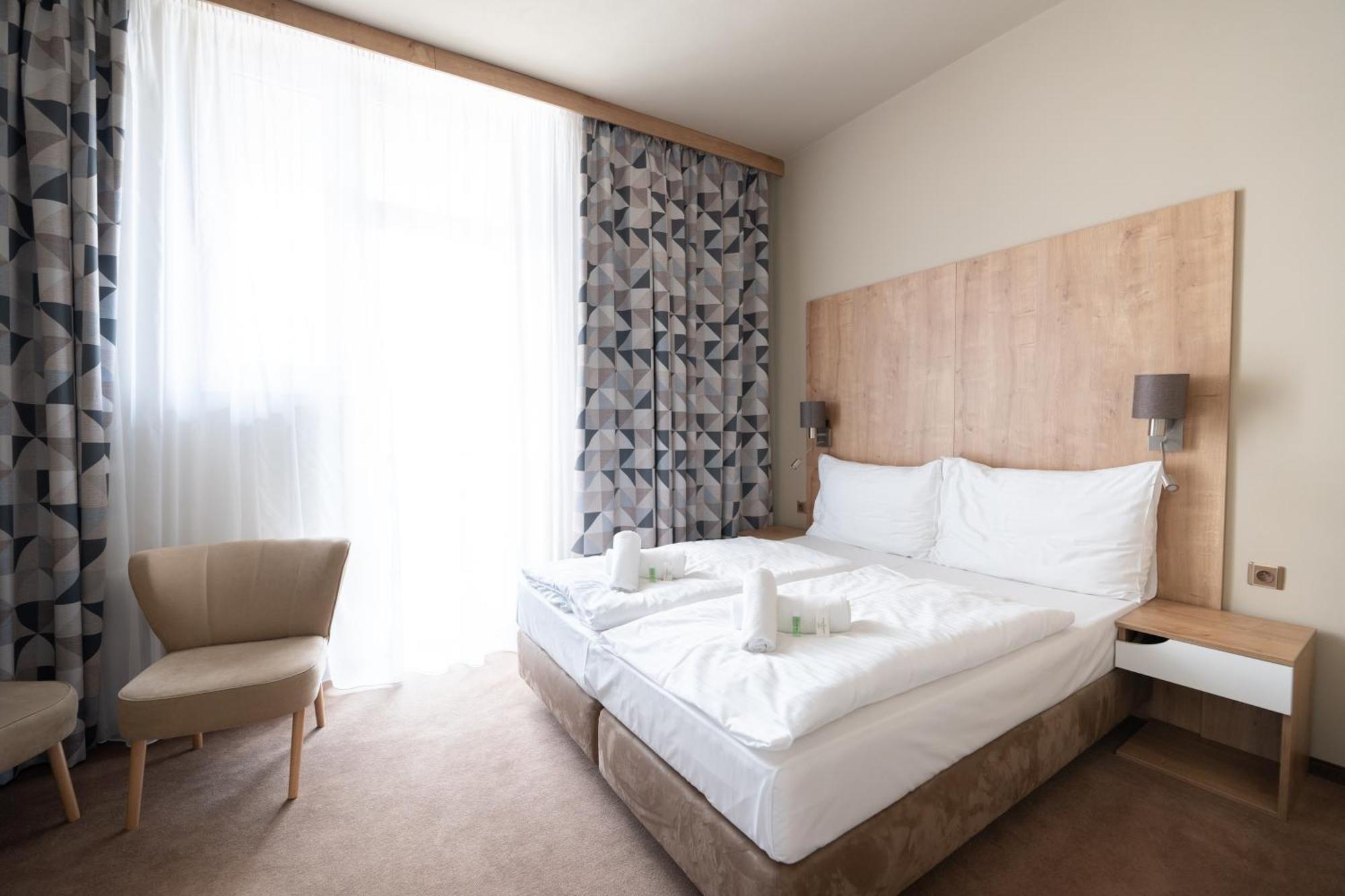 Hotel Либерец Екстериор снимка