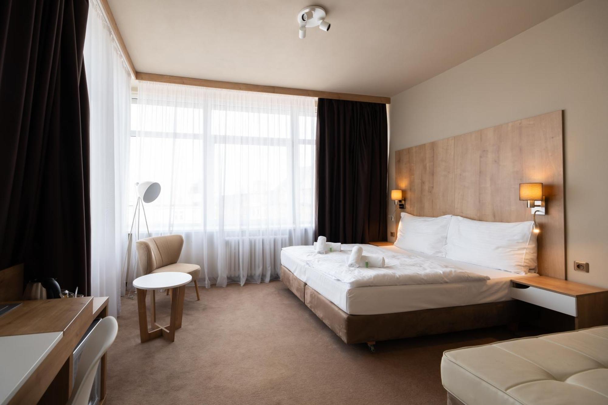 Hotel Либерец Екстериор снимка