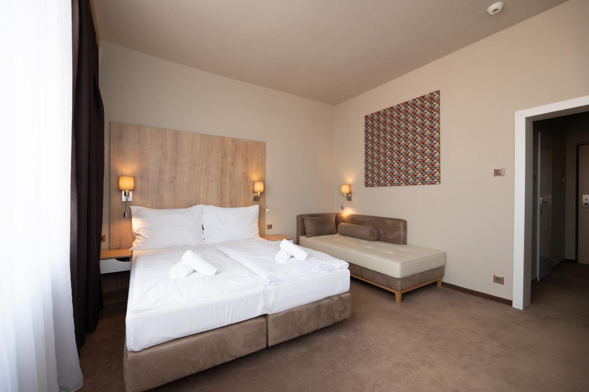 Hotel Либерец Екстериор снимка
