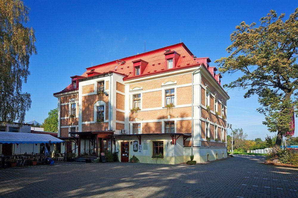 Hotel Либерец Екстериор снимка